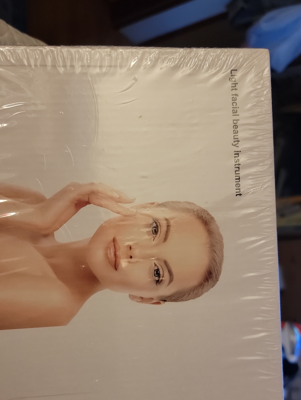 Light Facial Beauty Instrument - Cream Facial Care Device